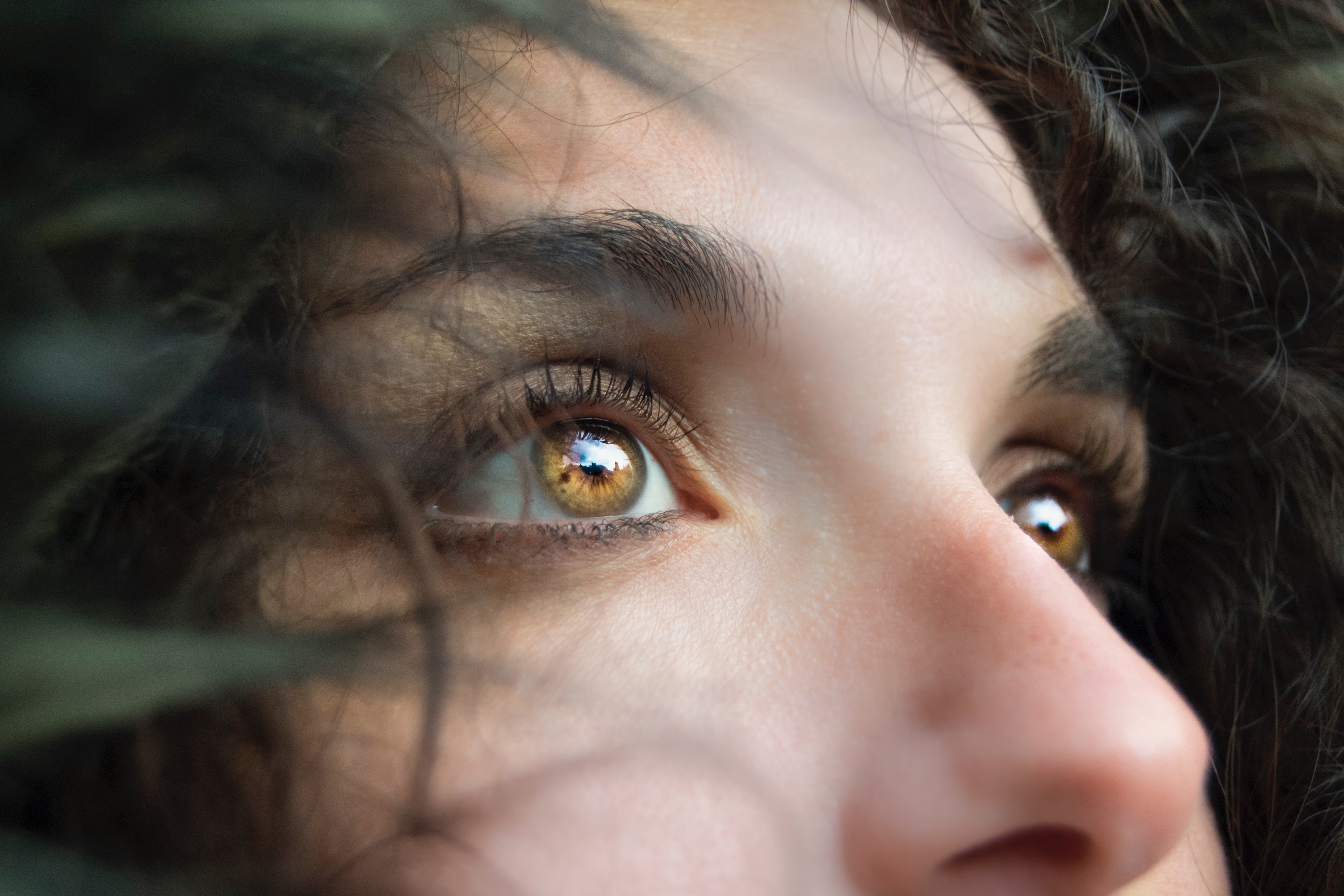 Achieve Longer Lashes: Exploring the Elegance of Lash Growth ...