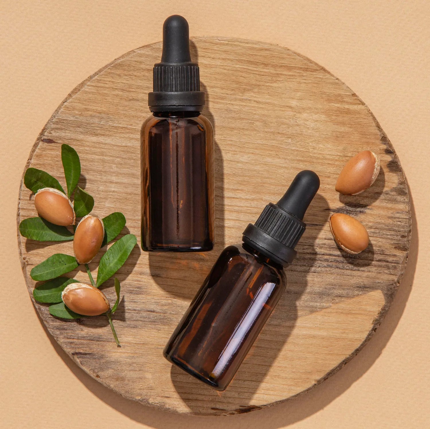 Castor oil for lashes and brows – why you should use it.